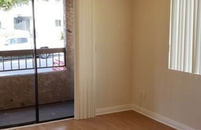 330 Cameron Pl unit: 1