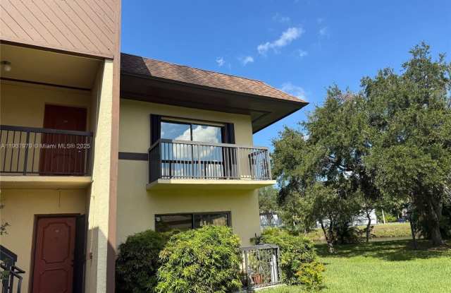 Photo of 7985 SW 86th St