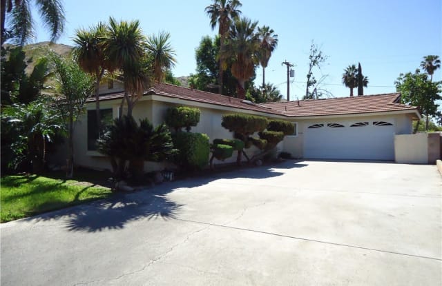 238 E Blaine Street - 238 Blaine Street, Riverside, CA 92507