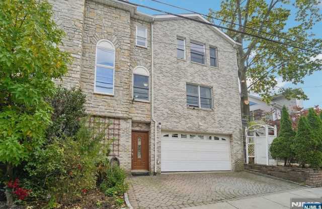 764 Jefferson Avenue C0764