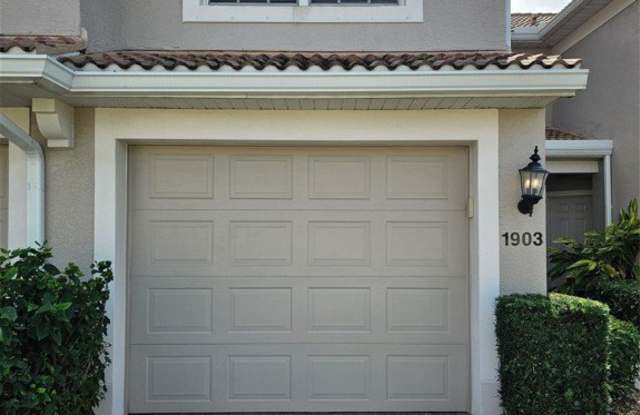 Photo of 11004 Mill Creek Way unit: 1903