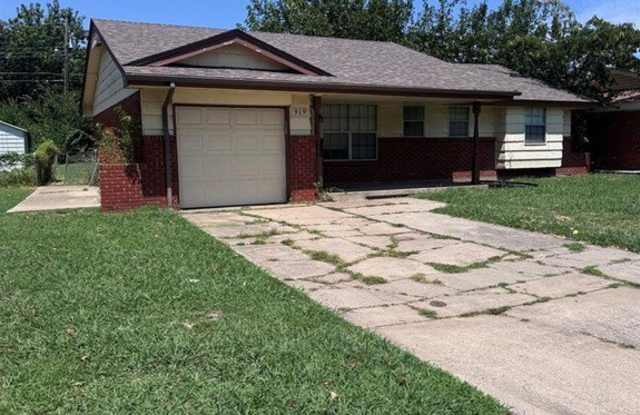 Photo of 919 SW 1st Street