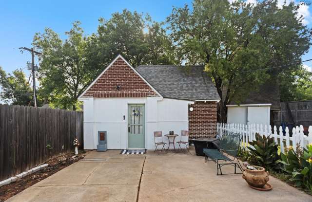 303 MORNINGSIDE DRIVE