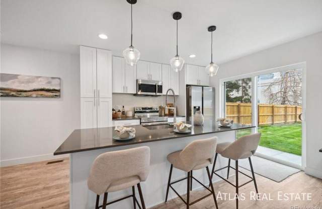 5242 Columbine Lane