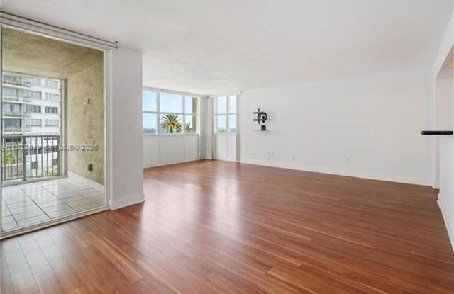 1420 Brickell Bay Dr # 505C (A11977519)