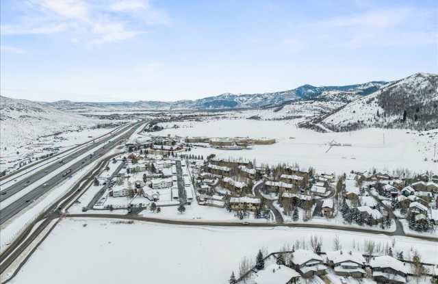 1600 Pinebrook Boulevard unit: Apt E4