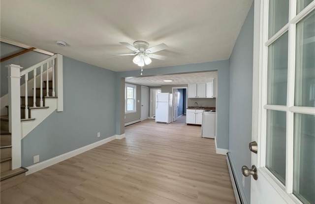 Photo of 23 Knight Street unit: 23