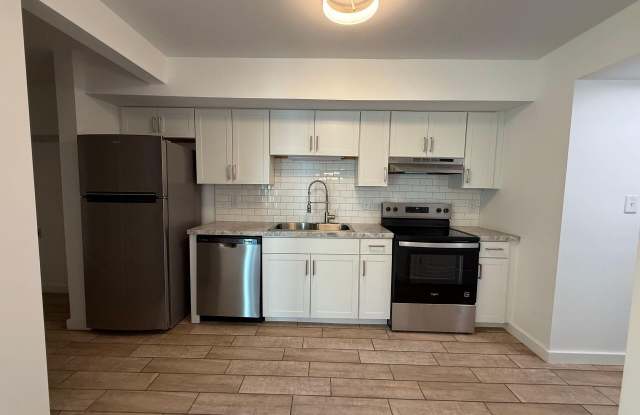 218 Myrtlewood Circle