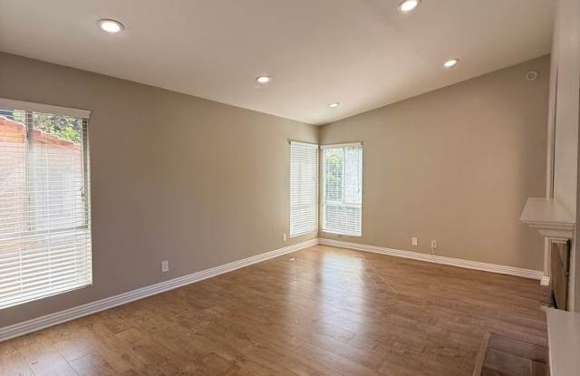 Condo in The Hills Yorba Linda 2 Bedrooms | 2 Bathrooms | 1,252 Sq. Ft. | $3,100/Month
