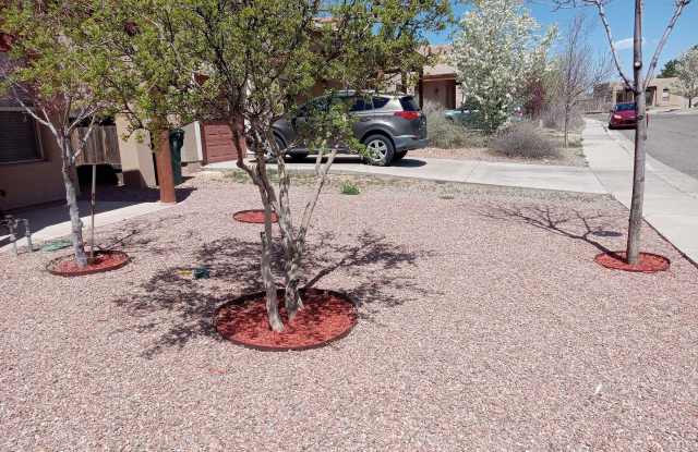 4548 Solecito Loop