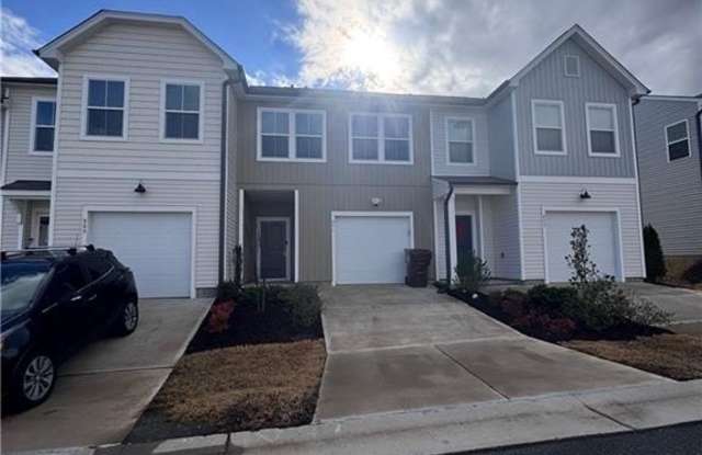 891 Falls Grove Trail