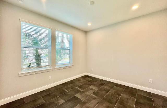 4215 W North A St Unit 5