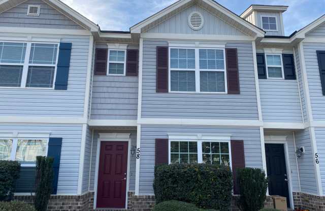 2 bedroom 2.5 bath townhome in Springlakes