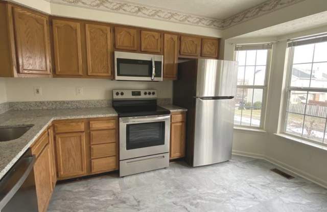 625 TAMMY TERRACE SE