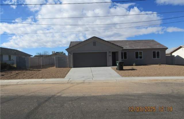 Photo of 3327 Central