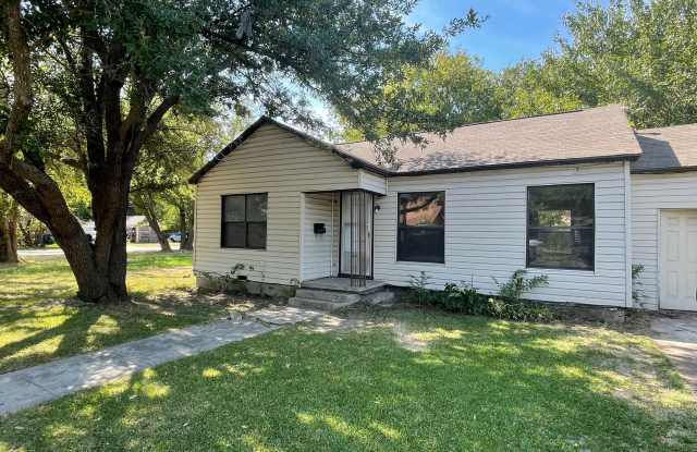 919 South Clements Street