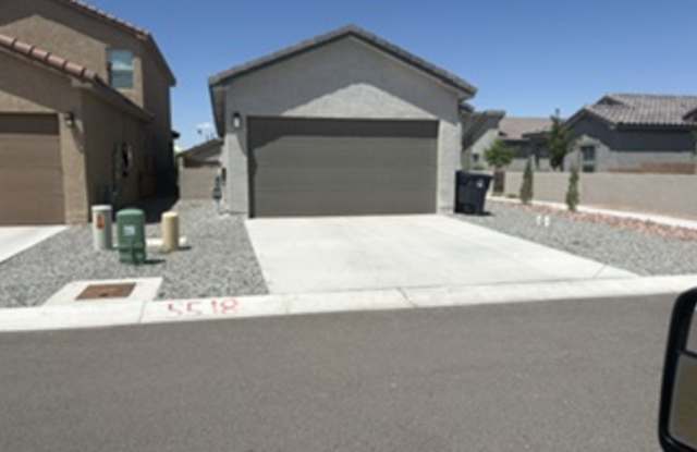 5518 Wood Alley SE