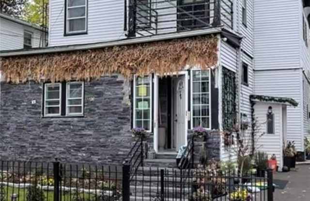 36 S 15th Avenue