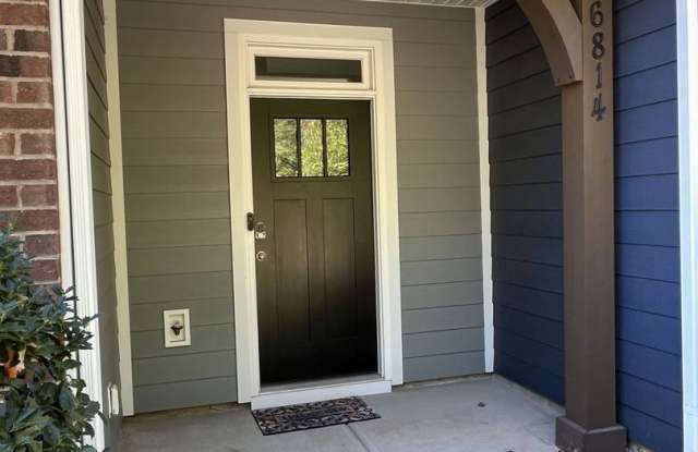 Newer 3 Bed + Loft Townhome in Davis Lake Area