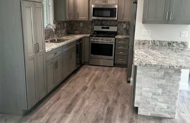 524 Greenbriar Place