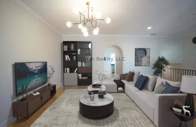 2206 West Horatio Street