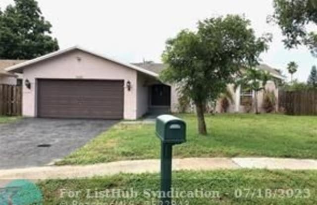 9321 NW 39th Ct - 9321 Northwest 39th Court, Sunrise, FL 33351