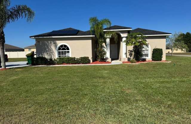 Photo of Charming 3BR House in Dundee