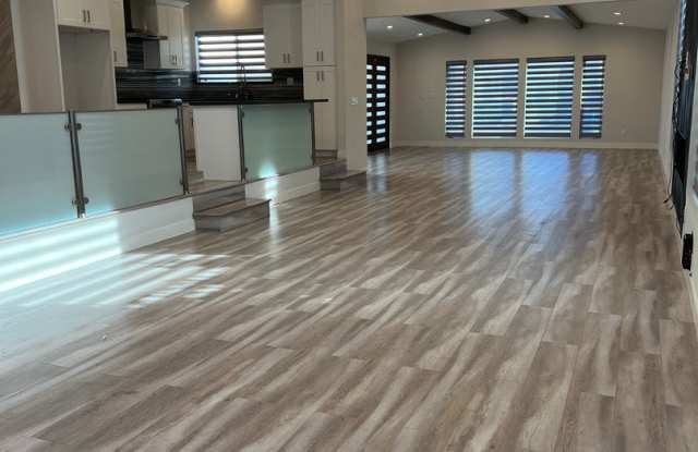 2 Bedroom Modern Luxury, Valley Village