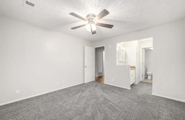 Photo of 11812 Arbor St #12