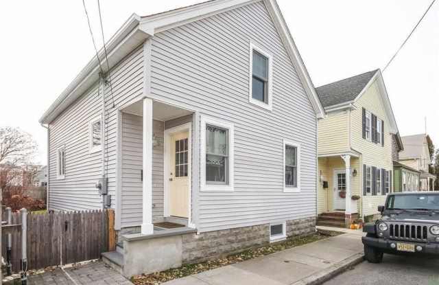 13 Lucas Avenue