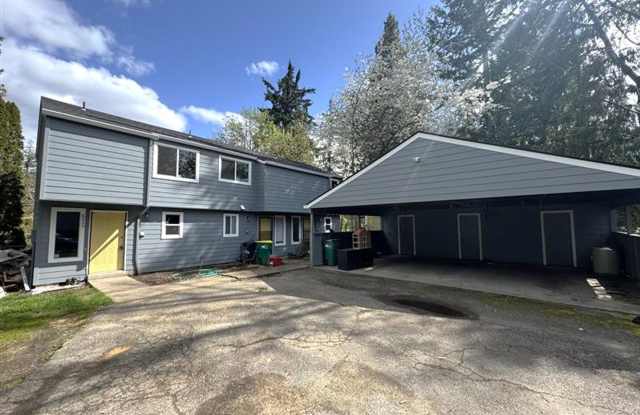 6552 SW 192nd Ave - Great Tri-plex Unit