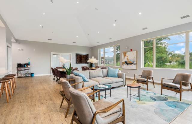 Eagle Creek Apartments