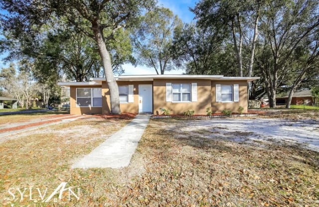 2724 Avenue J Northwest - 2724 Avenue J Northwest, Inwood, FL 33881