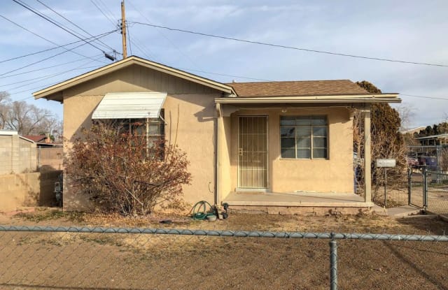 905 Bellrose Avenue Northwest - 905 Belrose Ave NW, Albuquerque, NM 87107