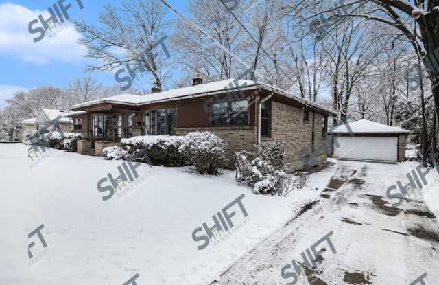 1553 Herrick Avenue Northeast