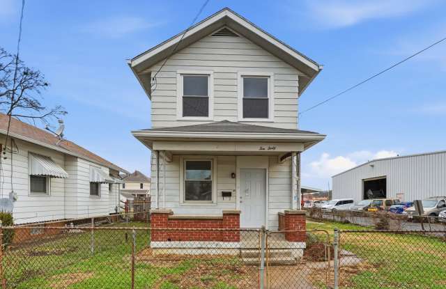 Photo of Three Bedroom Home in Hamilton!