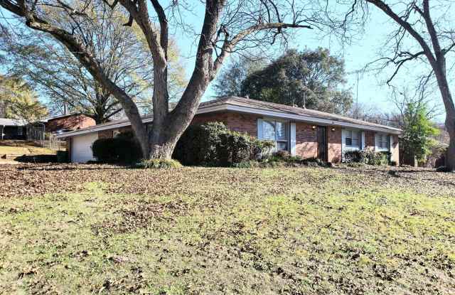 Photo of Spacious Corner Property!