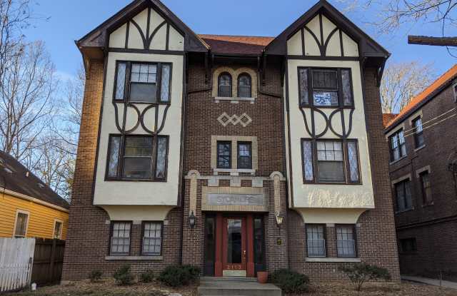 2113 Speed Ave