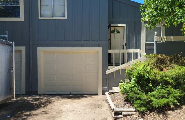 8472 Lane Drive