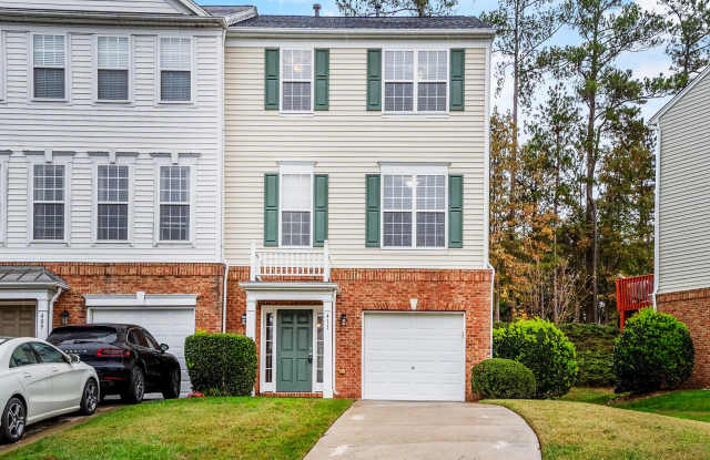 DON'T MISS OUT! READY FOR IMMEDIATE MOVE-IN END- UNIT 3 Story Townhouse with 3 BEDROOMS  FIRST FLOOR OFFICE/BONUS/GAME ROOM!!