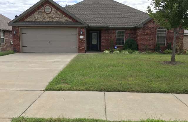 3007 Sw Waterleaf Ave