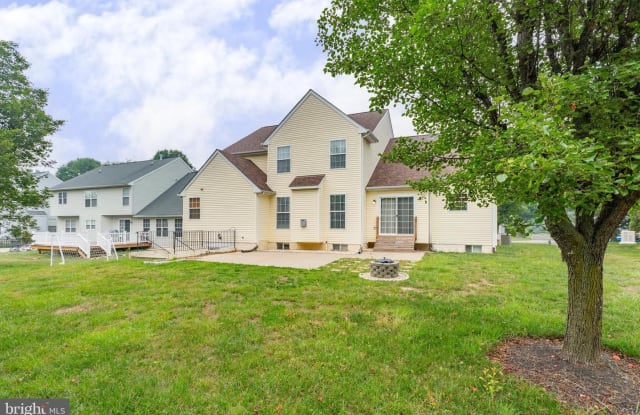 35 MORNINGMIST DR - 35 Morningmist Drive, Stafford County, VA 22406