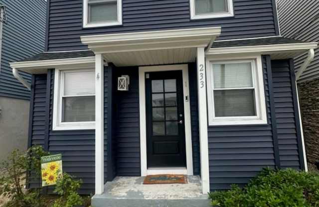 233 Hiering Avenue