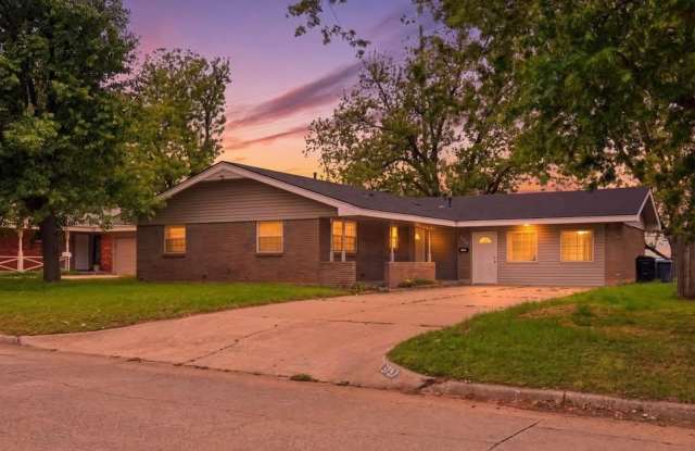 3717 N Eagle Lane