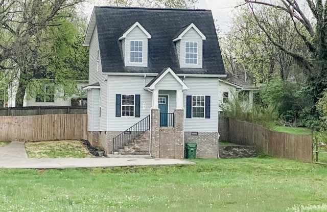 Beautifully renovated 3BR/2BA in Maryville