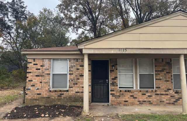 Photo of 1425 Todds Creek Cv