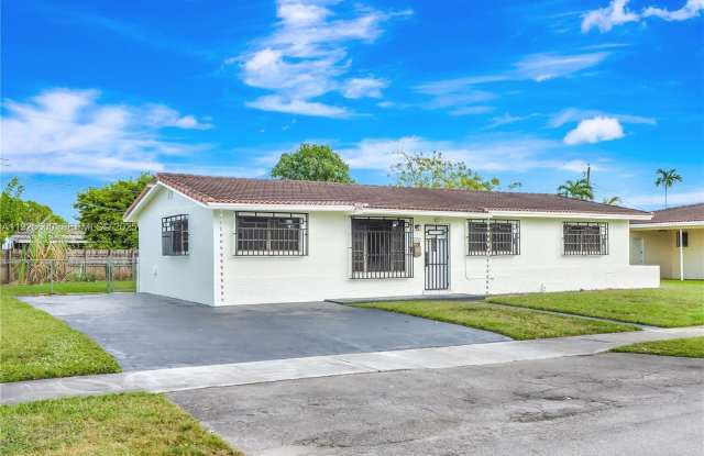 Photo of 3225 SW 94th Ave