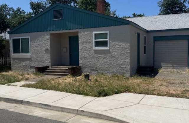 Downtown Home with One Car Garage and Fenced Backyard