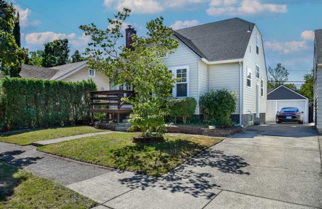 Photo of 4 Bedroom 2 Bathroom Home in Salem