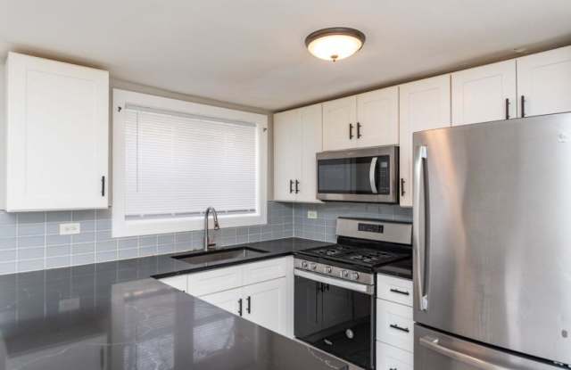 Photo of 3058 N Kostner